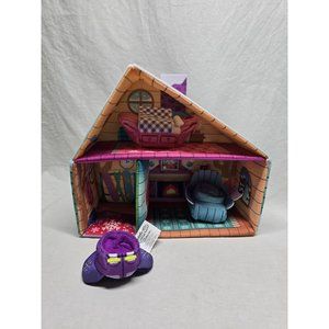 Squishville Squishmallows Mini Ski Chalet Playset With Accessories